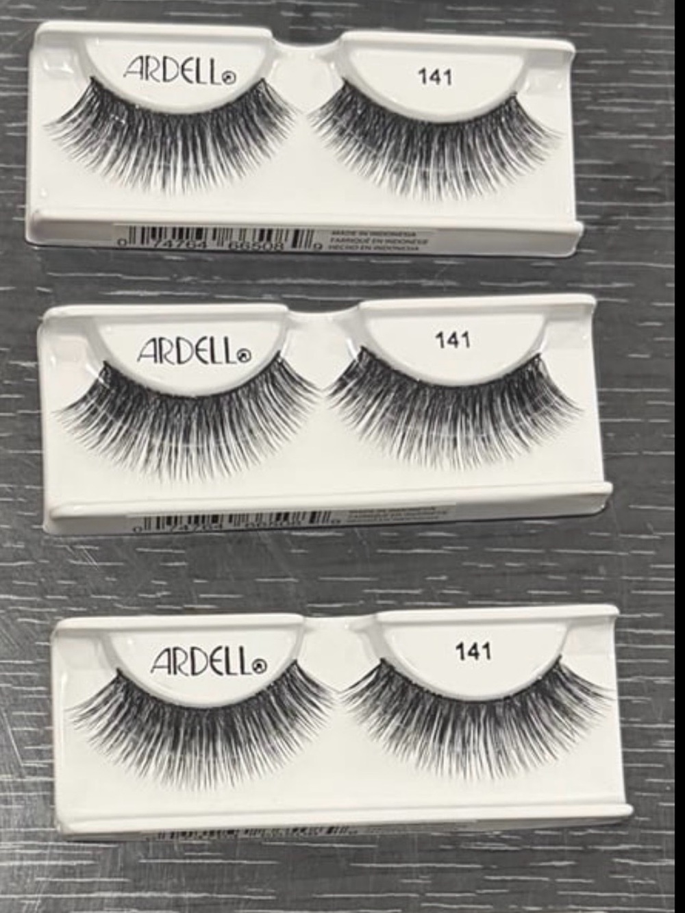 Ardell 141 False Eyelashes - Black open packaging brand new lot of 5